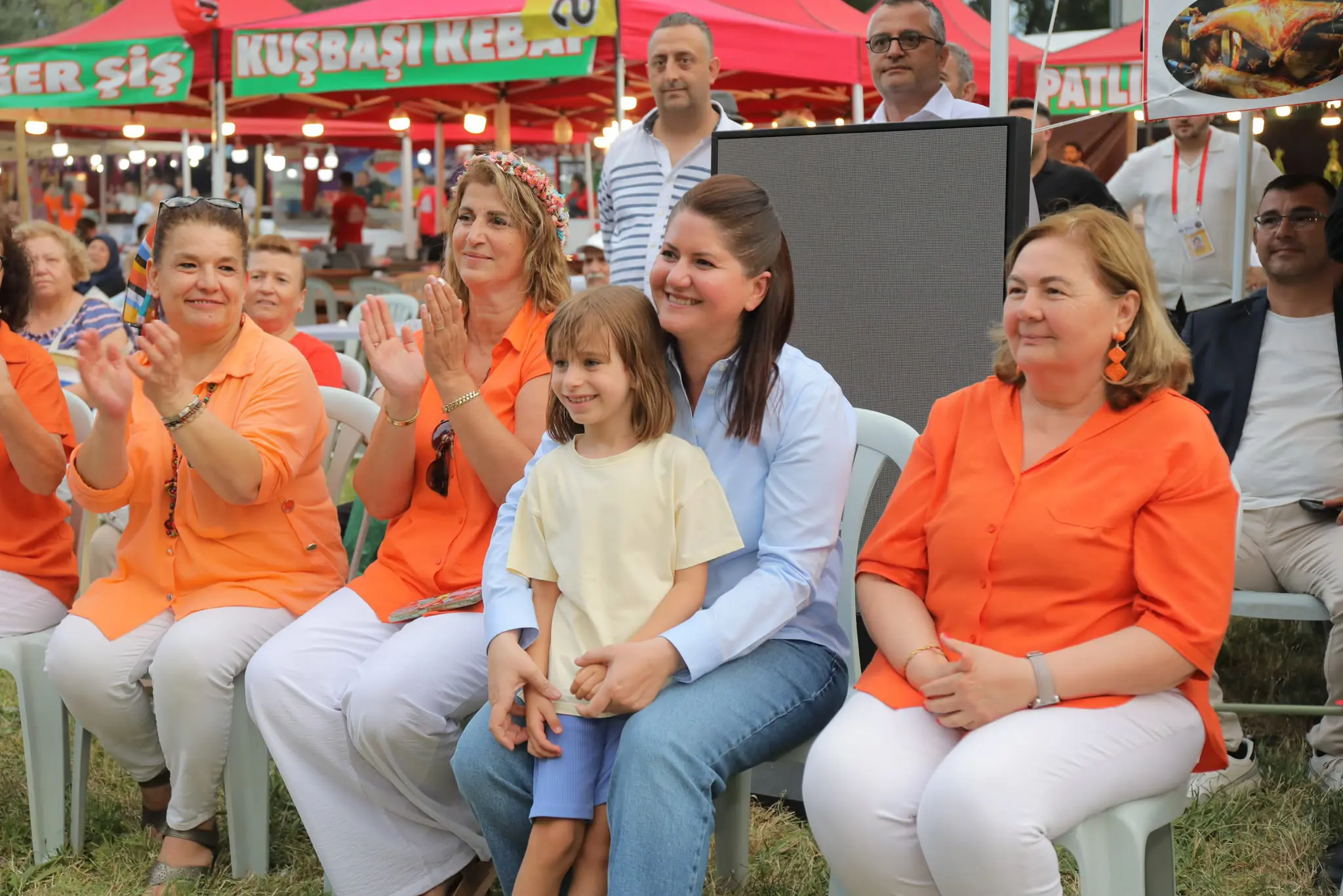 665. KIRKPINAR YAĞLI GÜREŞLERİ FESTİVALİ’NDE EMİR CAN İĞREK VE RİTİM GRUPLARI RÜZGARI ESTİ galeri görseli